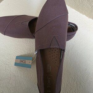 NWT Toms brown casual shoes